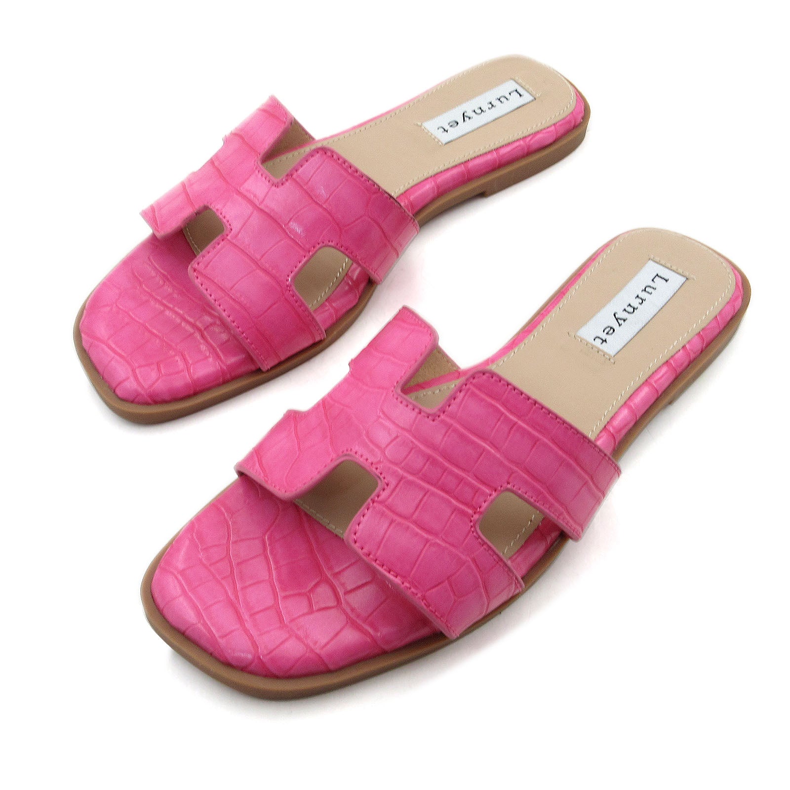 Women Cushioned Stone Pattern Flat Sandal