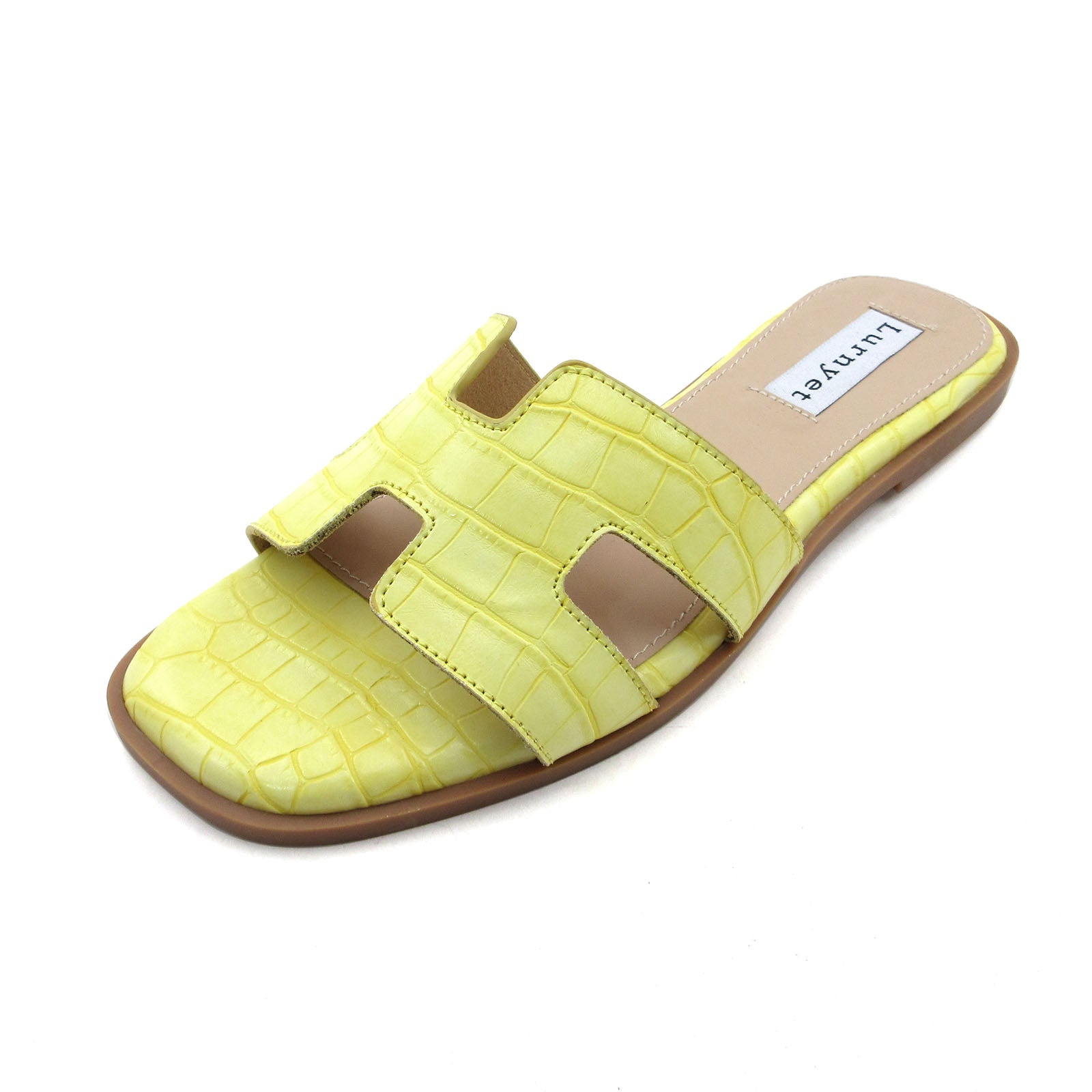 Women Cushioned Stone Pattern Flat Sandal