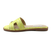 Women Cushioned Stone Pattern Flat Sandal