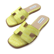 Women Cushioned Stone Pattern Flat Sandal