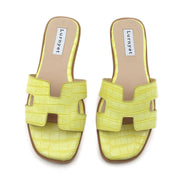 Women Cushioned Stone Pattern Flat Sandal