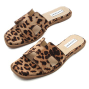 Women Cushioned Stone Pattern Flat Sandal