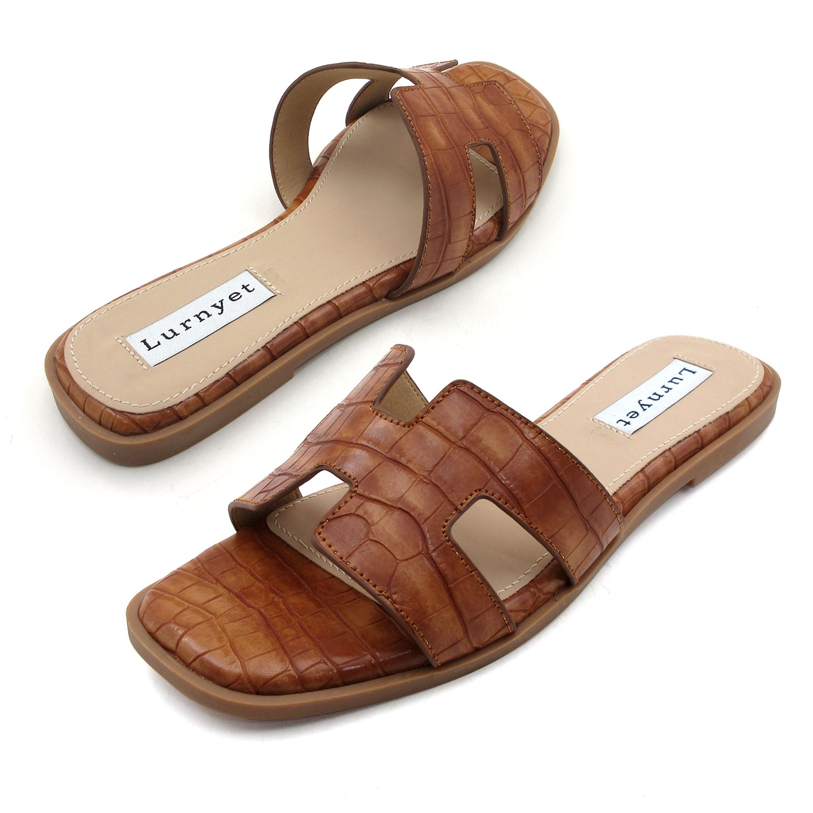 Women Cushioned Stone Pattern Flat Sandal