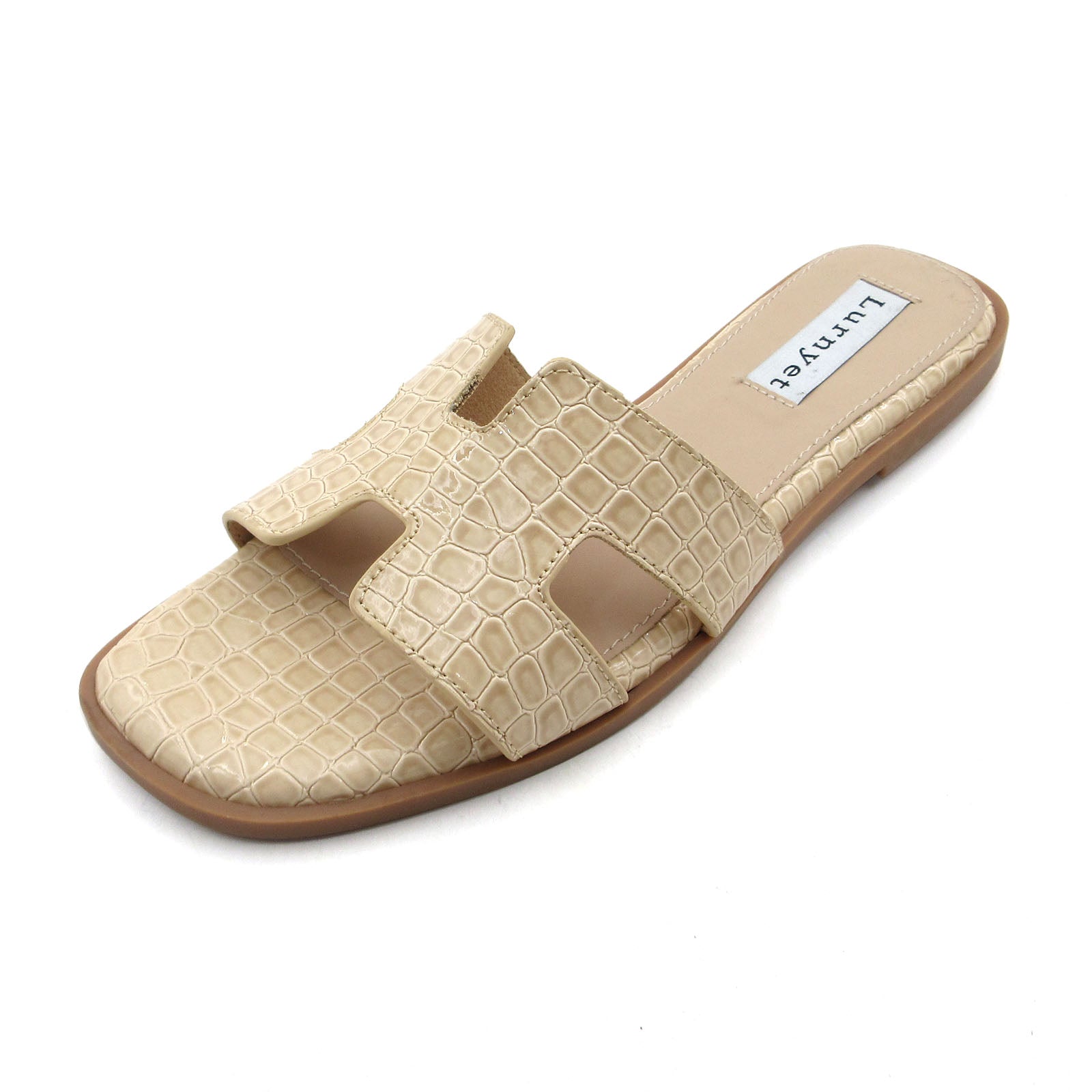 Women Cushioned Patent Rock Pattern Flat Sandals