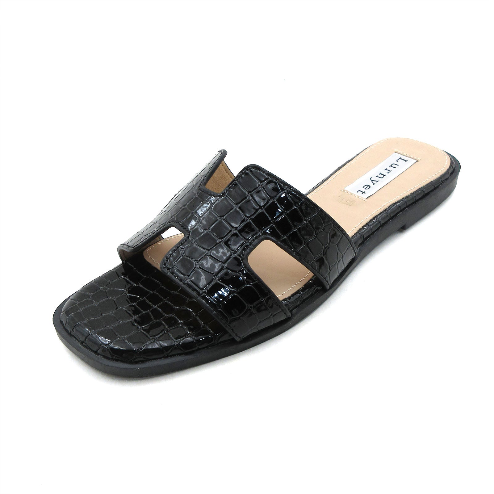 Women Cushioned Patent Rock Pattern Flat Sandals