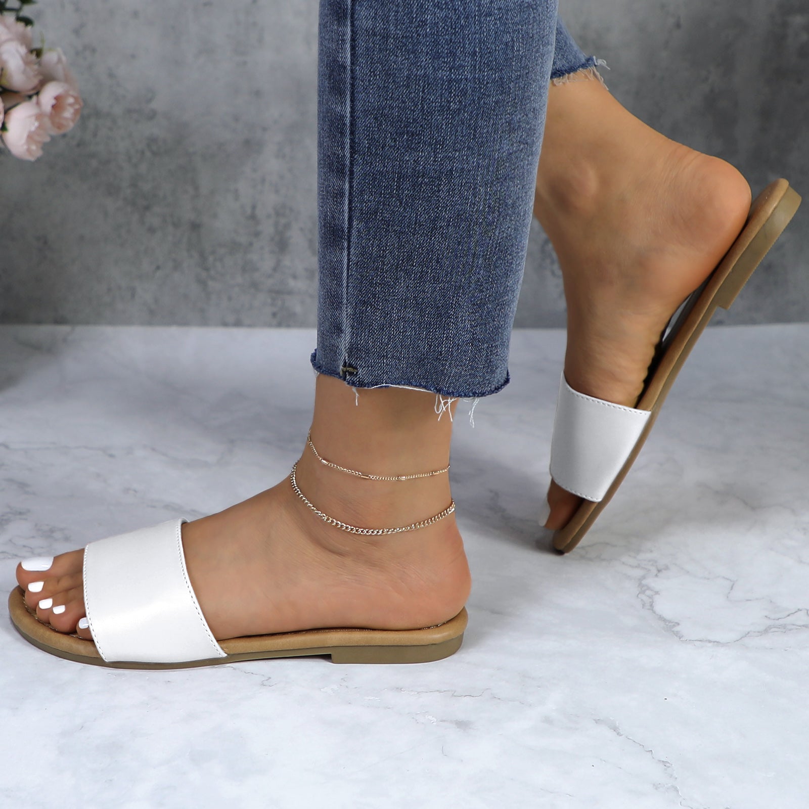Lurnyet Women Classic Slide Sandals Faux Leather Tan Footbed Casual Flat Slip-On