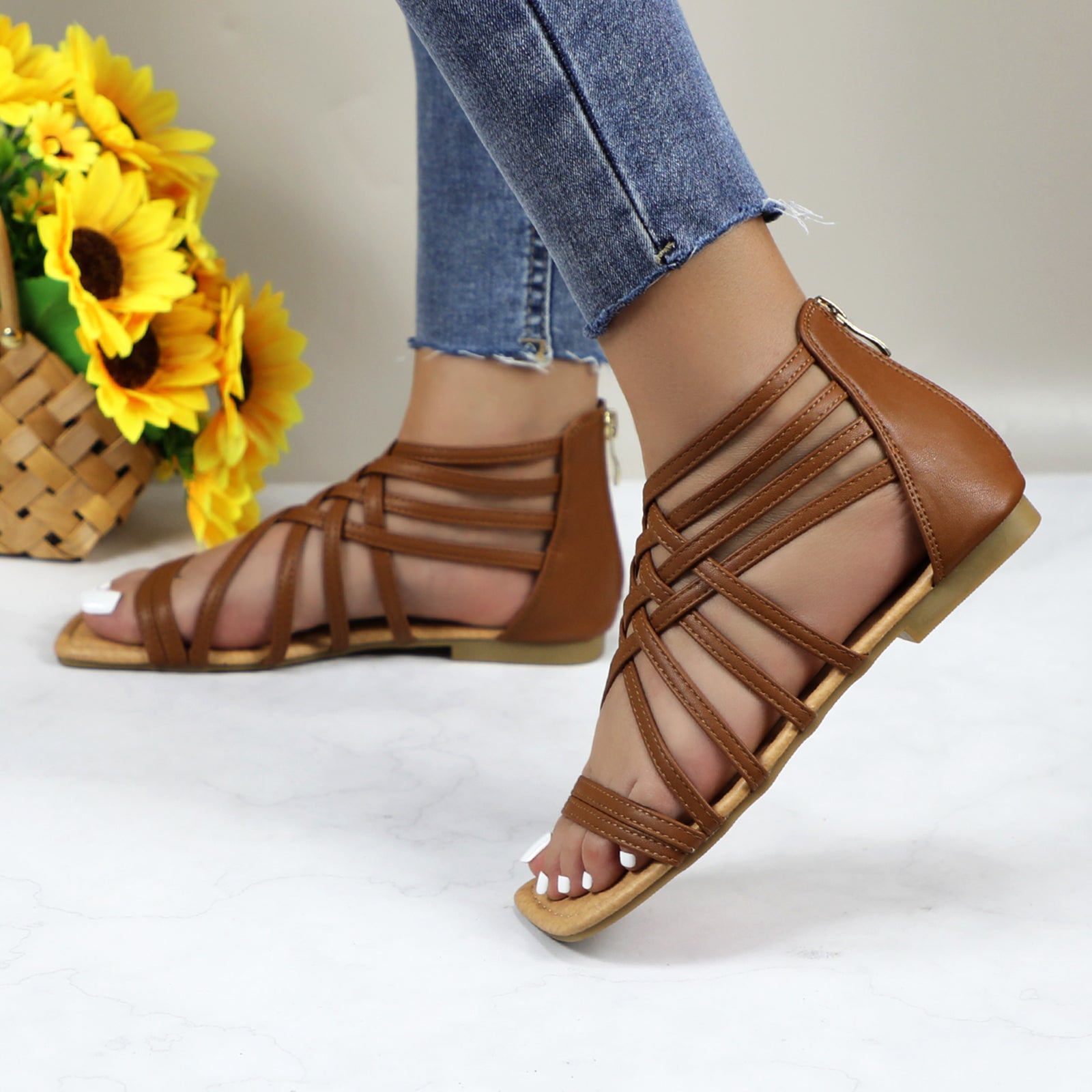 Women Roman Gladiator Muliti Straped Back Zip Design Flat Heel Sandals