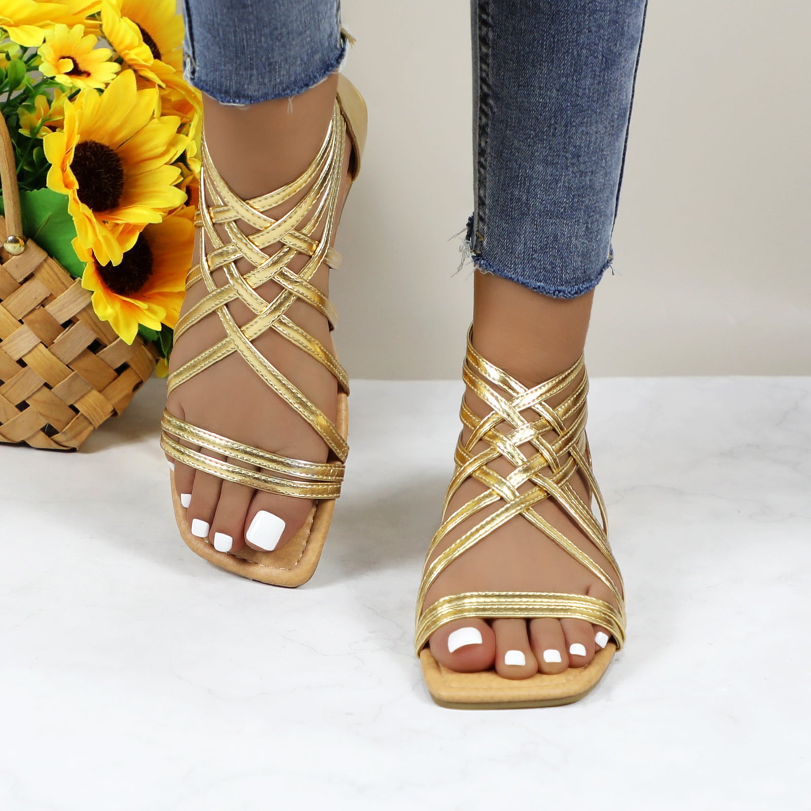 Women Roman Gladiator Muliti Straped Back Zip Design Flat Heel Sandals