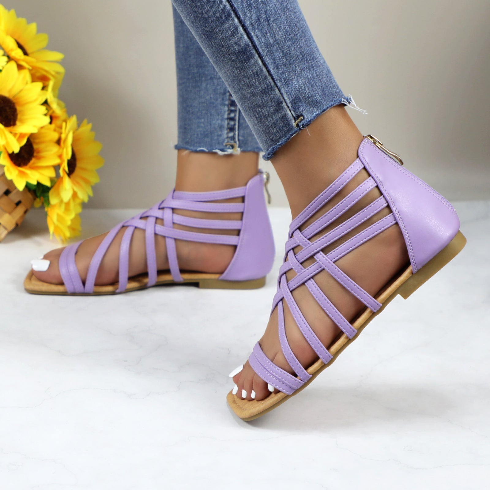 Women Roman Gladiator Muliti Straped Back Zip Design Flat Heel Sandals