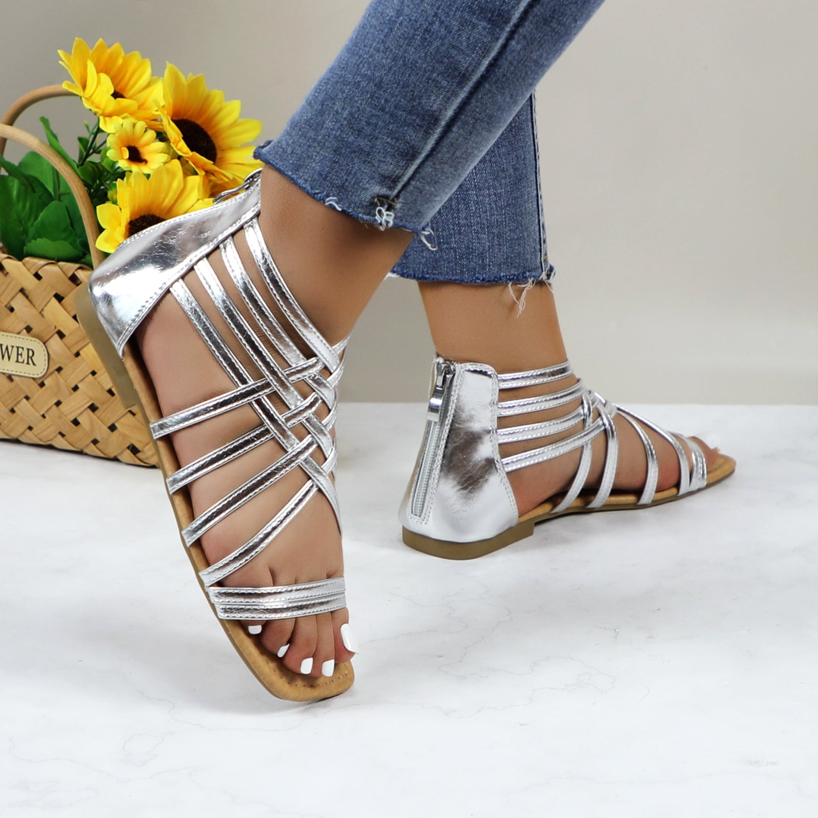 Women Roman Gladiator Muliti Straped Back Zip Design Flat Heel Sandals
